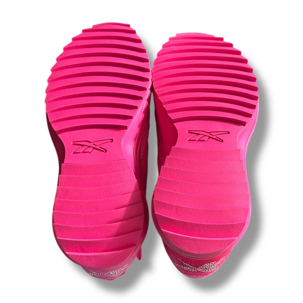 Women’s Reebok X Juicy Couture Classic Leather Sneakers - Picture 3 of 7